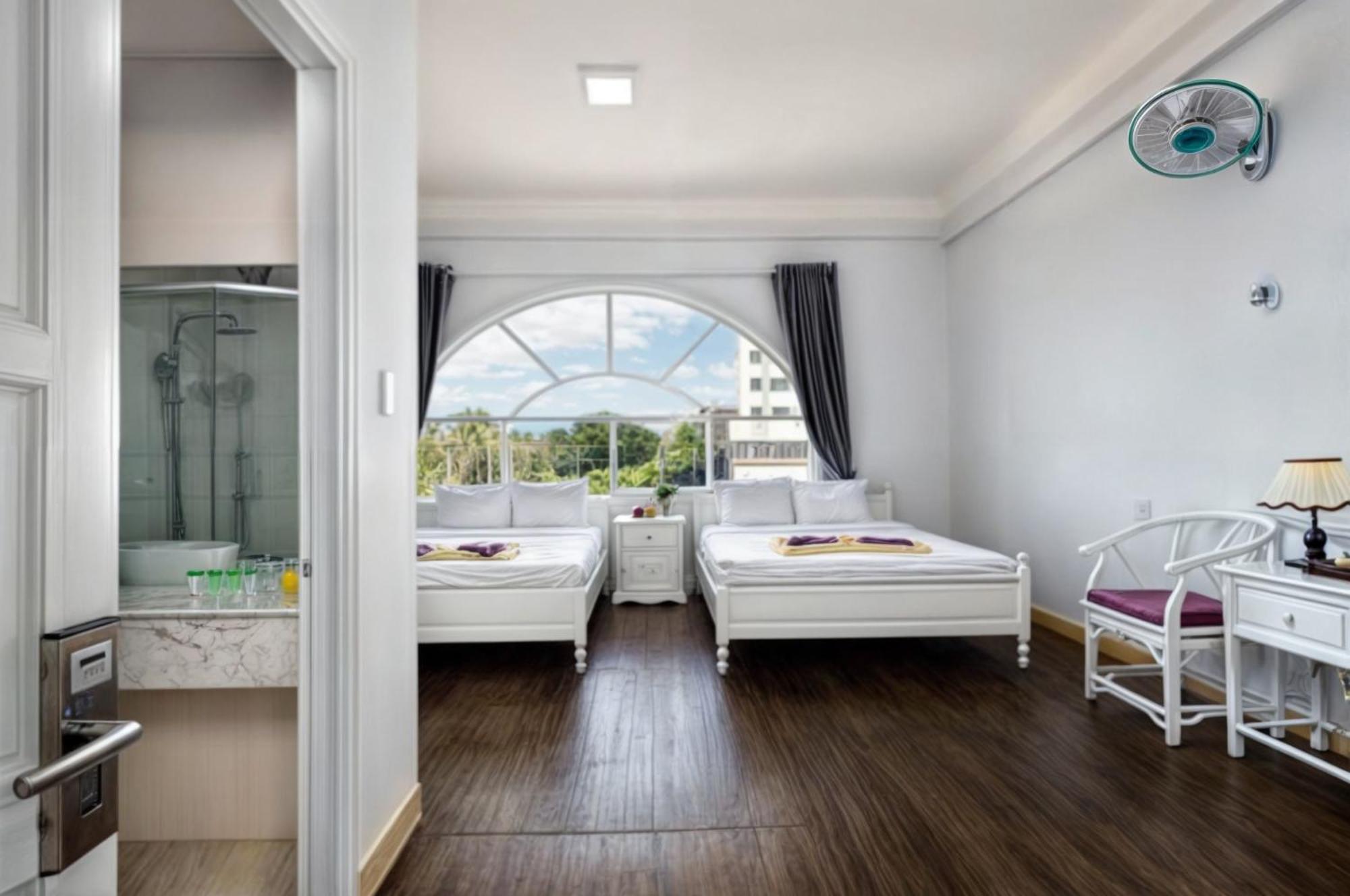 Cct Luxury Hotel На Транг Екстериор снимка