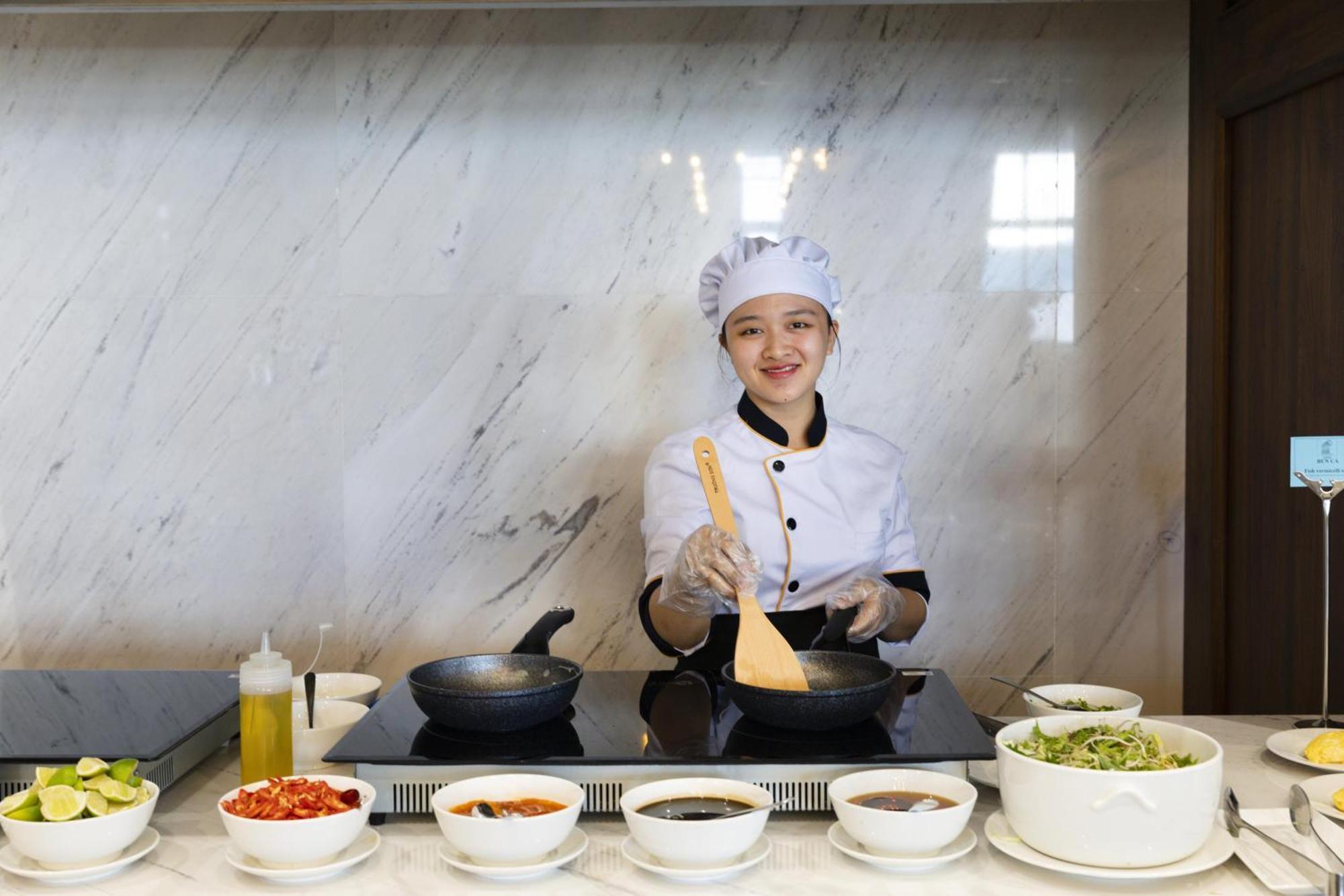 Cct Luxury Hotel На Транг Екстериор снимка